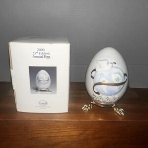 2000 Goebel Porcelain Easter Egg Dove Globe with Stand & Box 23rd Ed. Annual Egg